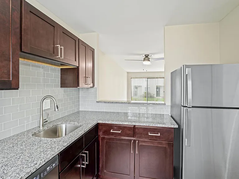 2-Bedroom Upgrade Kitchen