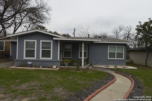 1st image of 439 Beryl Dr