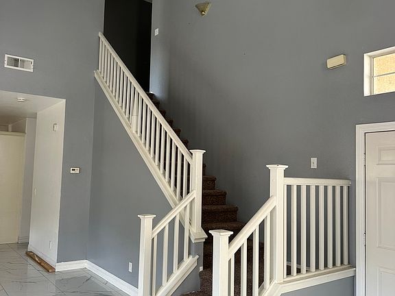 5th image of 16227 Windcrest Dr