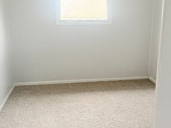 5th image of 24 Pierce Ave APT 1