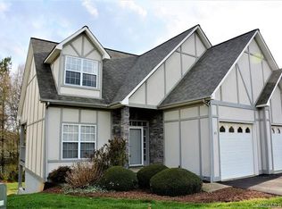 63 Heron Cove Loop #63, Hickory, NC 28601