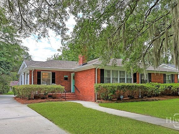 3rd image of 5534 Camelot Drive