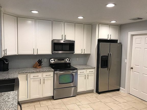  kitchen appl included