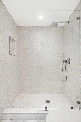 Rented by Compass | media 27