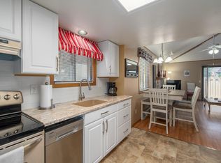 1357 W 18th Ave, Oshkosh, WI 54902