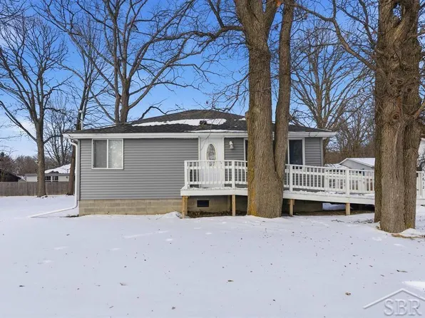 3812 N Saginaw Rd, Midland, MI 48640