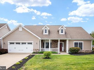88 Signal Knob Cottage Dr, Strasburg, VA 22657