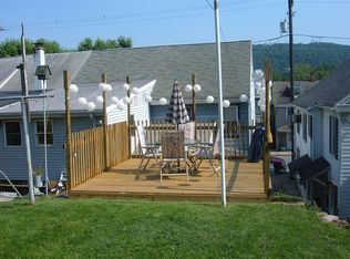 422 E Market St, Marietta, PA 17547