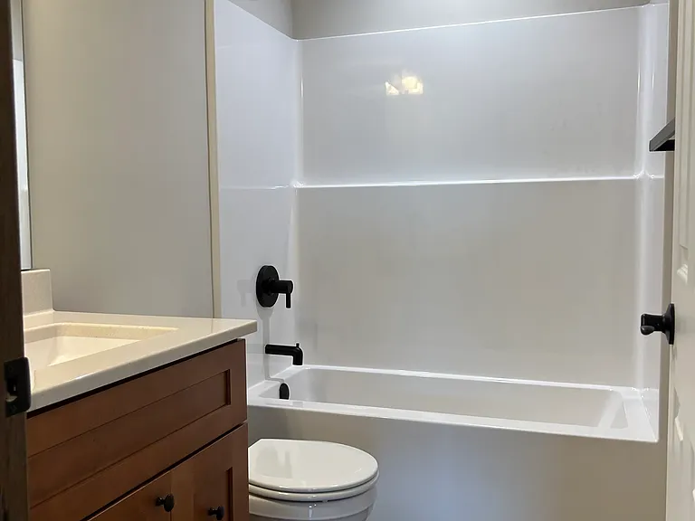 204 W Ida — Photo 11