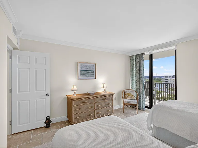 400 Beach Rd #804 — Photo 30