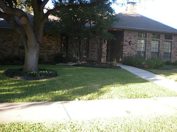2nd image of 3517 Ashington Ln