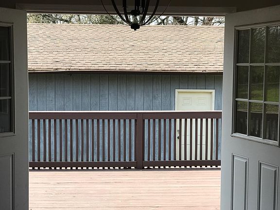 2nd image of 125 Kristen Ct