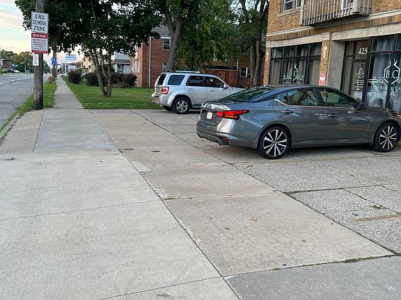 5th image of 4251 Rocky River Dr #1