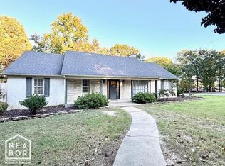 1610 Castle Dr, Jonesboro, AR 72401