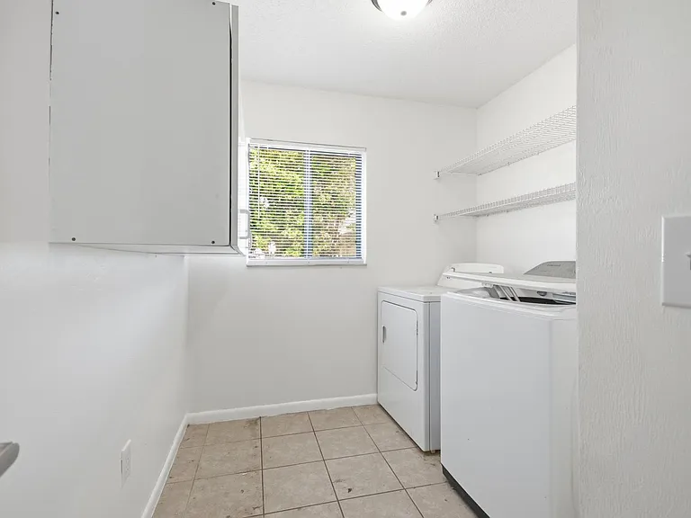 38 E Diamond Dr — Photo 42