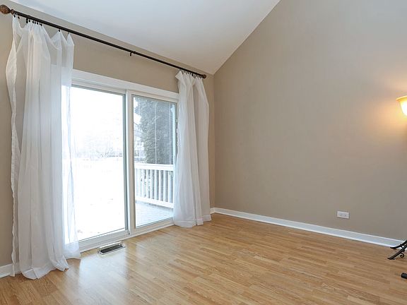 5th image of 2015 Thornwood Cir