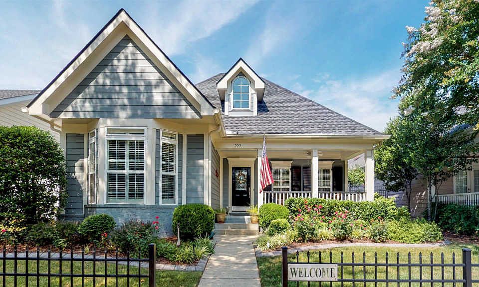 1st image of 555 Marigold Dr
