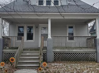 1121 68th St, Kenosha, WI 53143