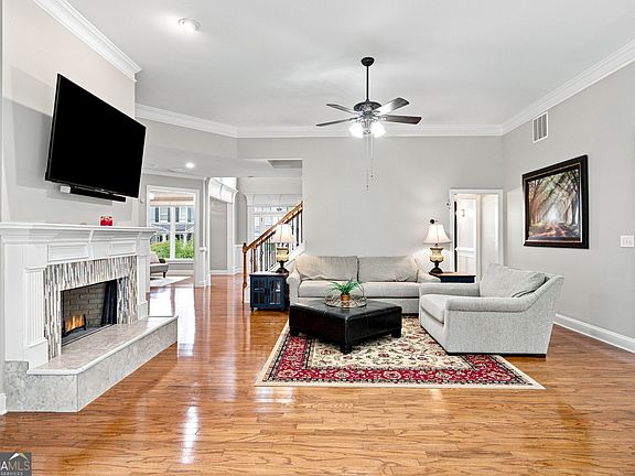 4th image of 512 Vickery Arbor Dr