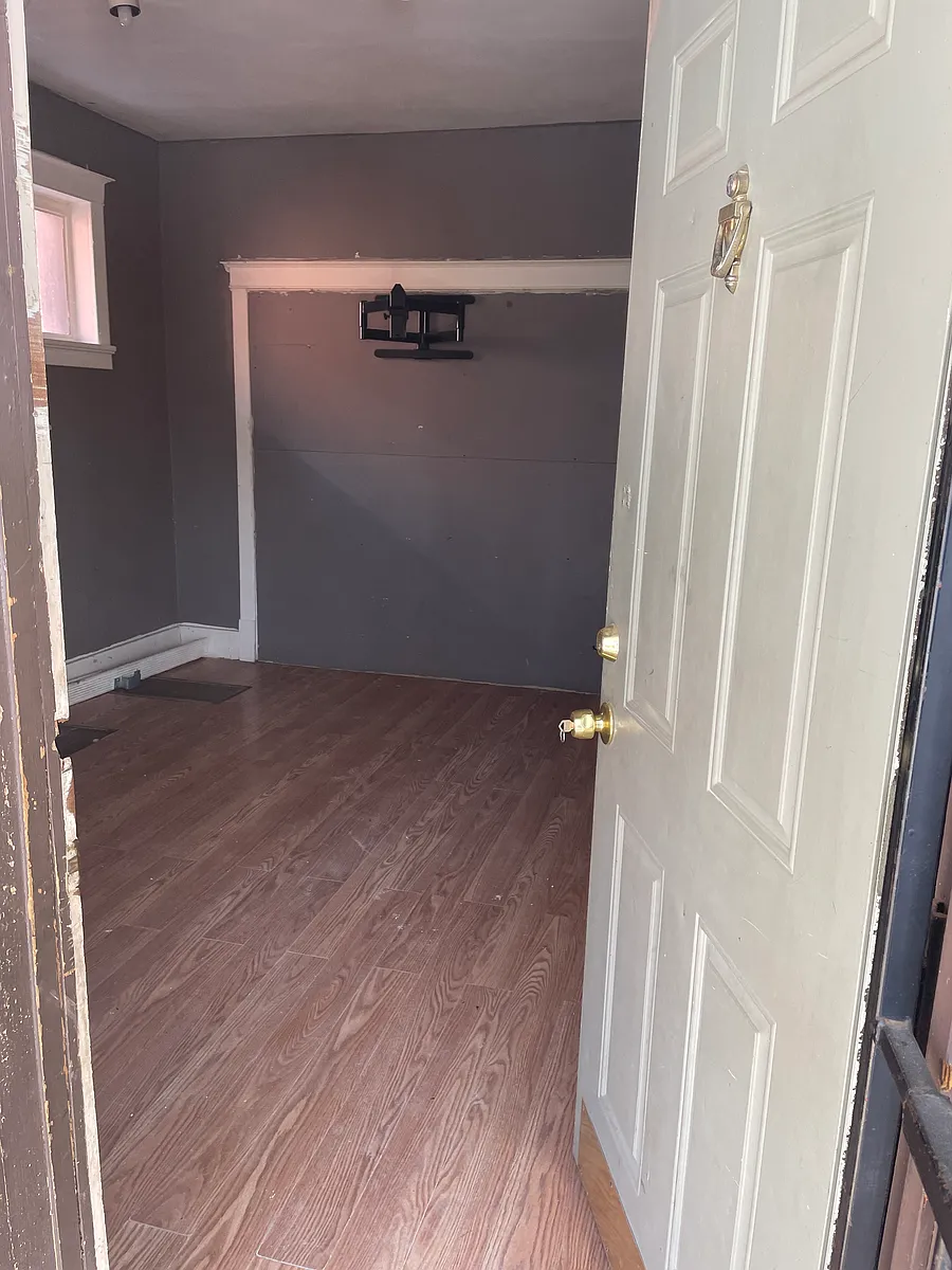 Building Photo - 4919 Thekla Ave