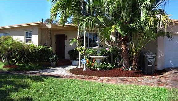 2nd image of 12950 NE Miami Ct