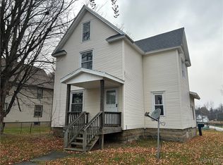 11 Genesee St E, Perry, NY 14530