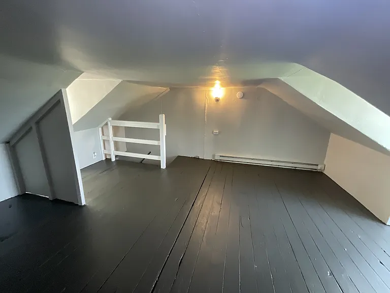 715 Vander Ave — Photo 7
