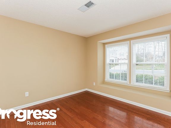3rd image of 8903 Driftwood Commons Ct