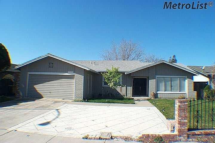 1st image of 2843 Chauncy Cir