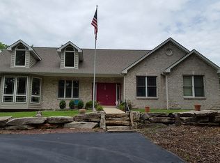 927 Saline Point, Fenton, MO 63026