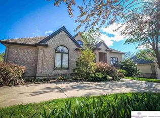 15717 Burdette St, Omaha, NE 68116