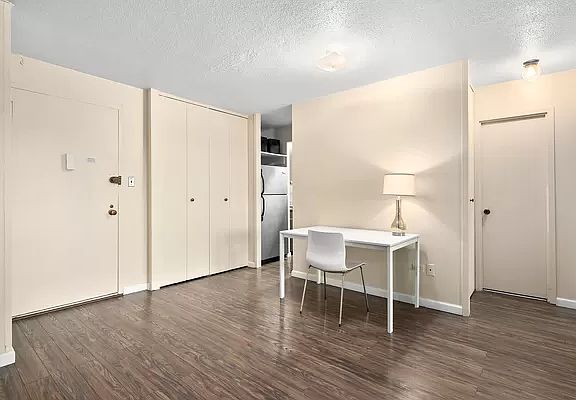 2nd image of 333 Pearl St APT 23B