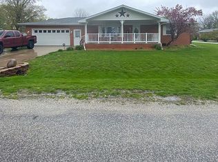 111 Jones St, Woodson, IL 62695