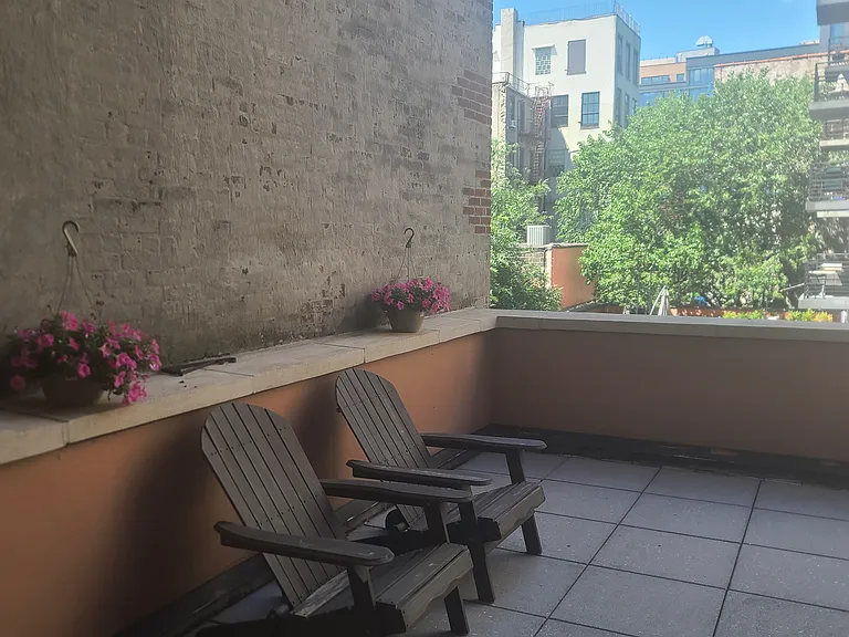 164 Stanton St #8B — Photo 10