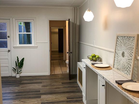 5th image of 842 River St #1