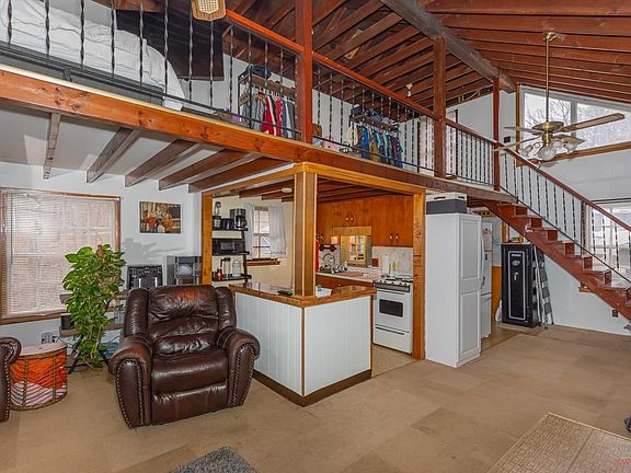 4th image of 28031 W Cove Dr