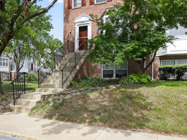 2492 Wentworth Dr