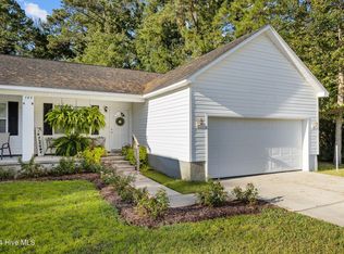 127 Fort Benjamin Rd #B, Newport, NC 28570