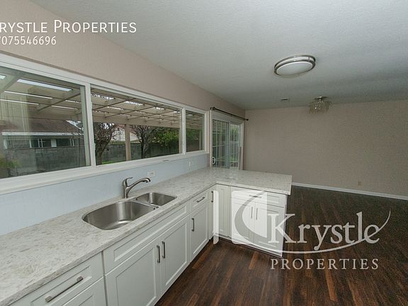 5th image of 209 Kimberly Dr