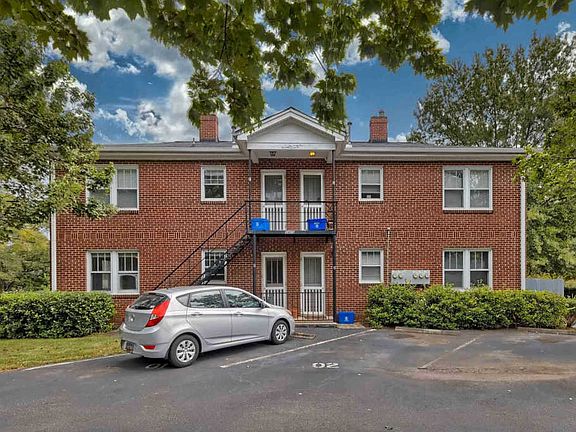 4th image of 3425 River Dr Unit 3425B