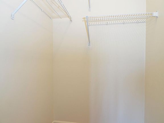 4th image of 3560 Sherbrooke Cir APT 104