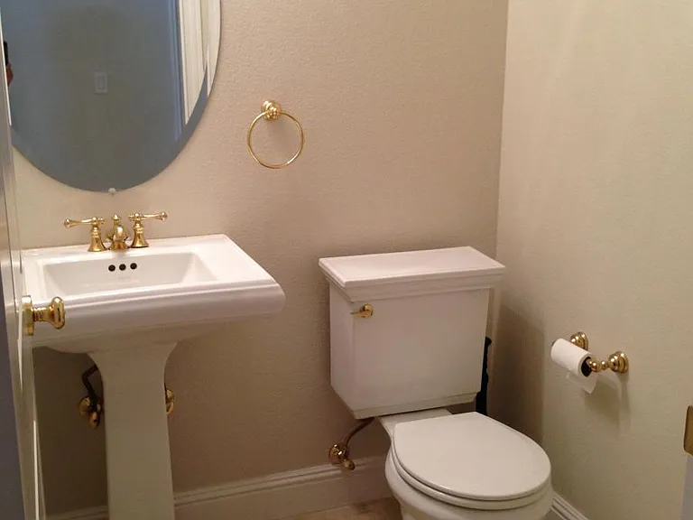 Bathroom 1- Beautiful marble floors