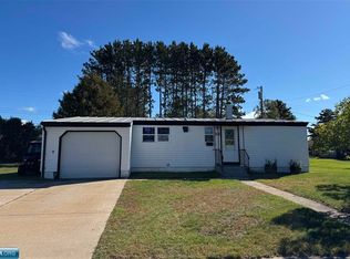 15 Hemlock Cir, Babbitt, MN 55706