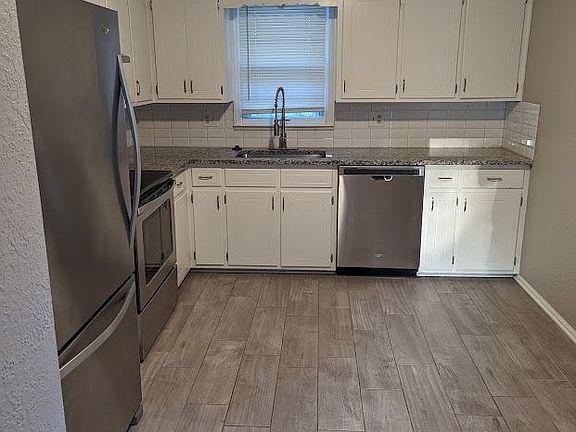 2nd image of 804 NW 15th St