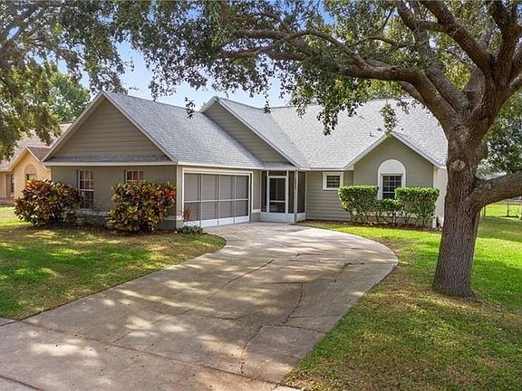 2nd image of 1223 Creek Woods Cir