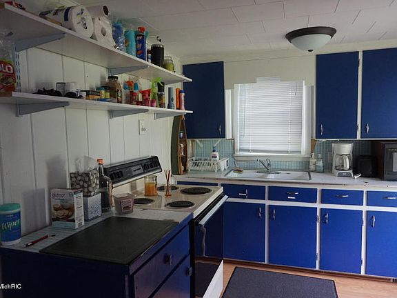 4th image of 152 Peterson Dr