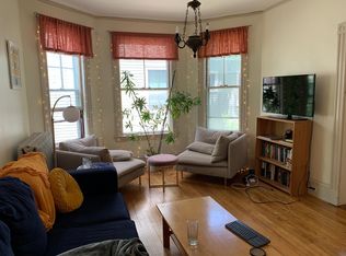 76 Oxford St #2, Cambridge, MA 02138