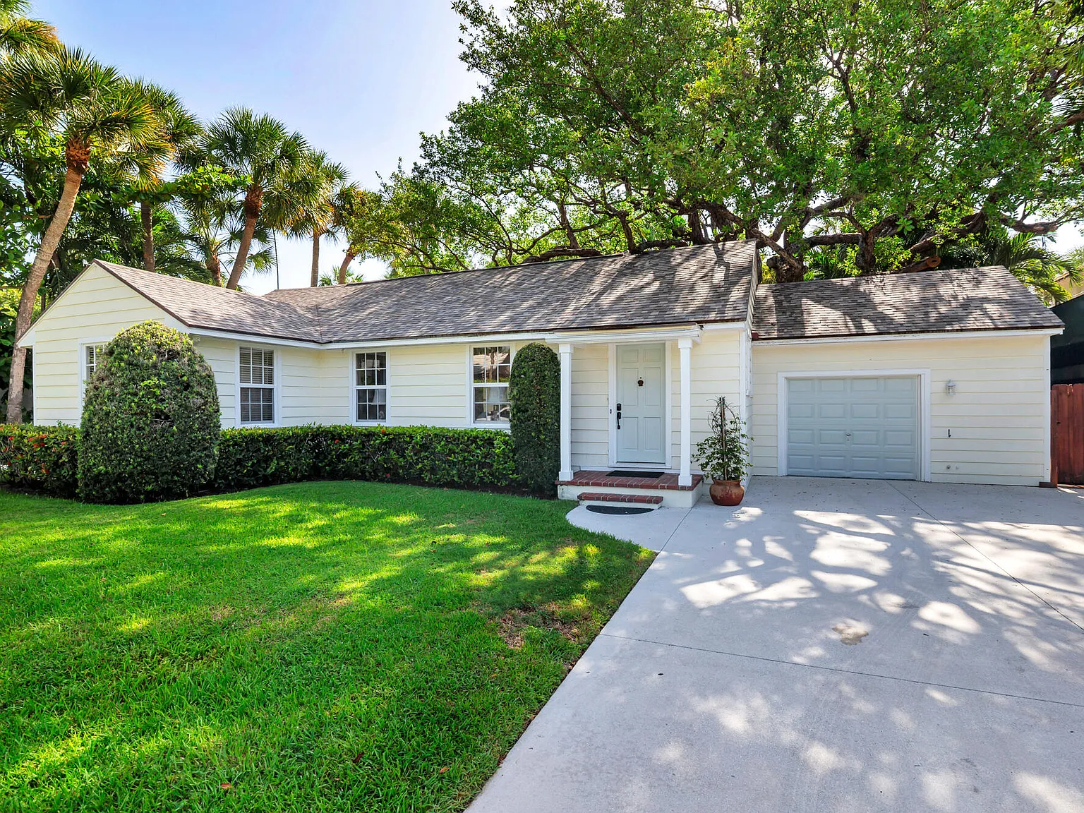 3 bed, 2.0 bath, 1583 sqft, $25,000 — Photo 1