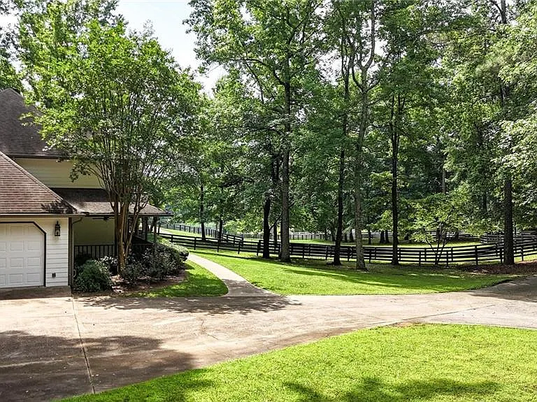 4650 Burnt Hickory Rd NW — Photo 24
