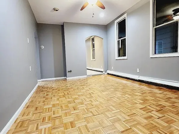 89 West 20th Street image 3 of 6